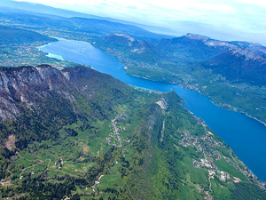 5 villages à découvrir absolument  autour du lac d’Annecy 